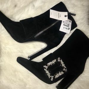 Brand new Zara diamond buckle boots